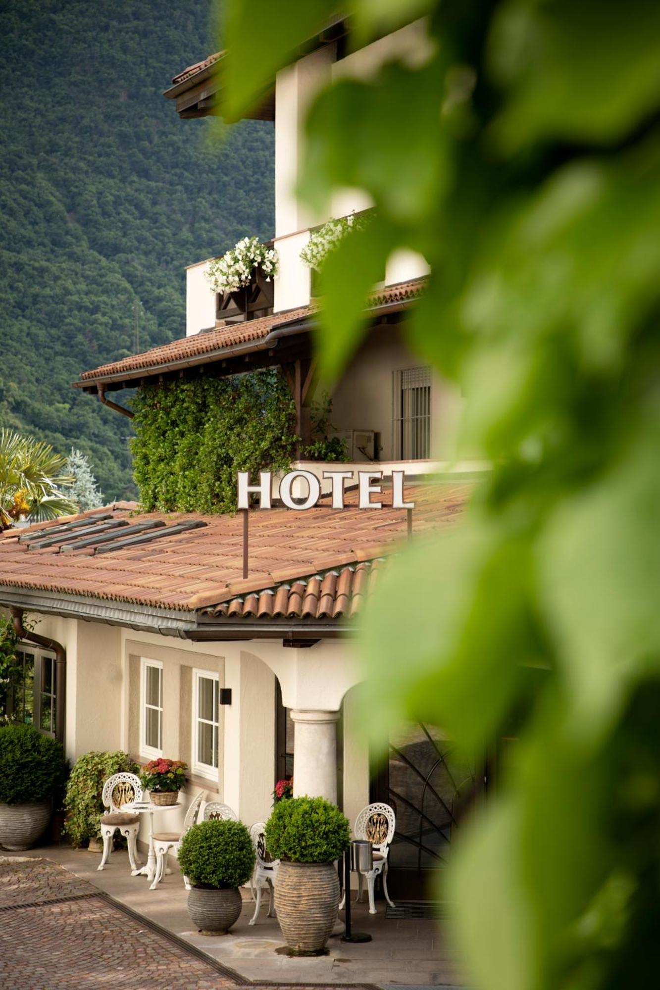 Hotel Magdalener Hof Bolzano Exterior foto